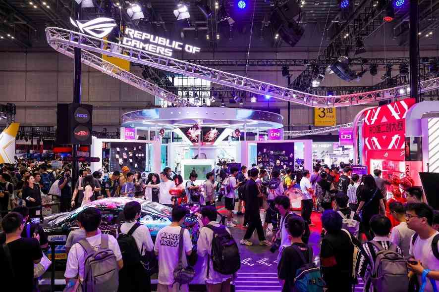 华硕主板撼动BW2025 ROG玩+乐园引玩家狂欢