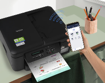 桌子上放了游戏机

AI 生成的内容可能不正确。