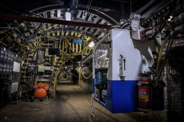 粉尘爆炸性环境中如何正确安装防爆设备